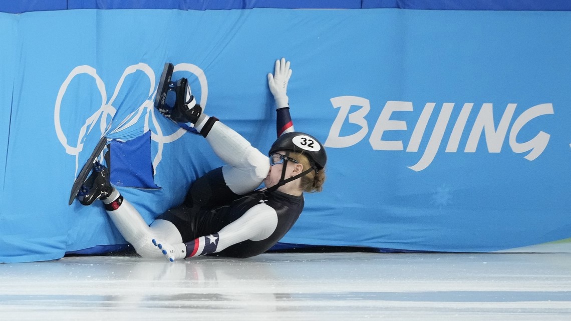US skater Corinne Stoddard suffers broken nose, cleared to keep competing