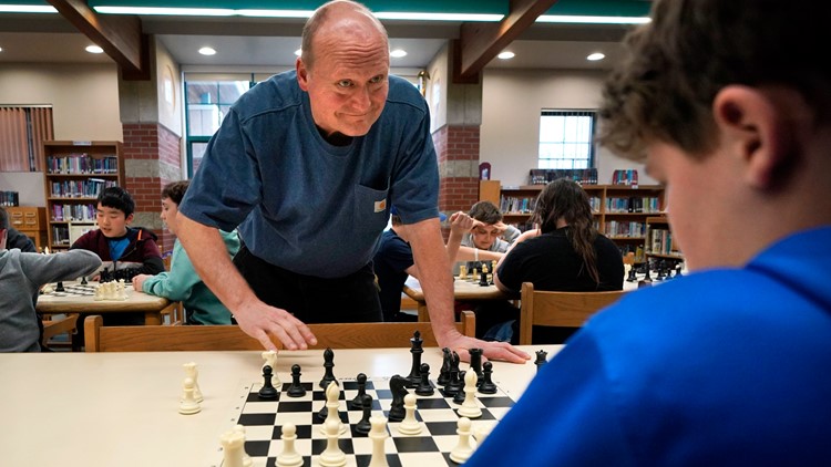 Real-life 'The Queen's Gambit': Custodian leads school chess teams in Maine