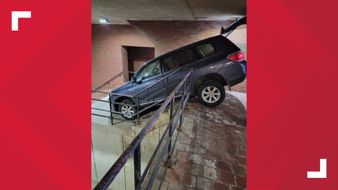 Woman charged with OUI after crashing into Portland police garage - Vimarsana News