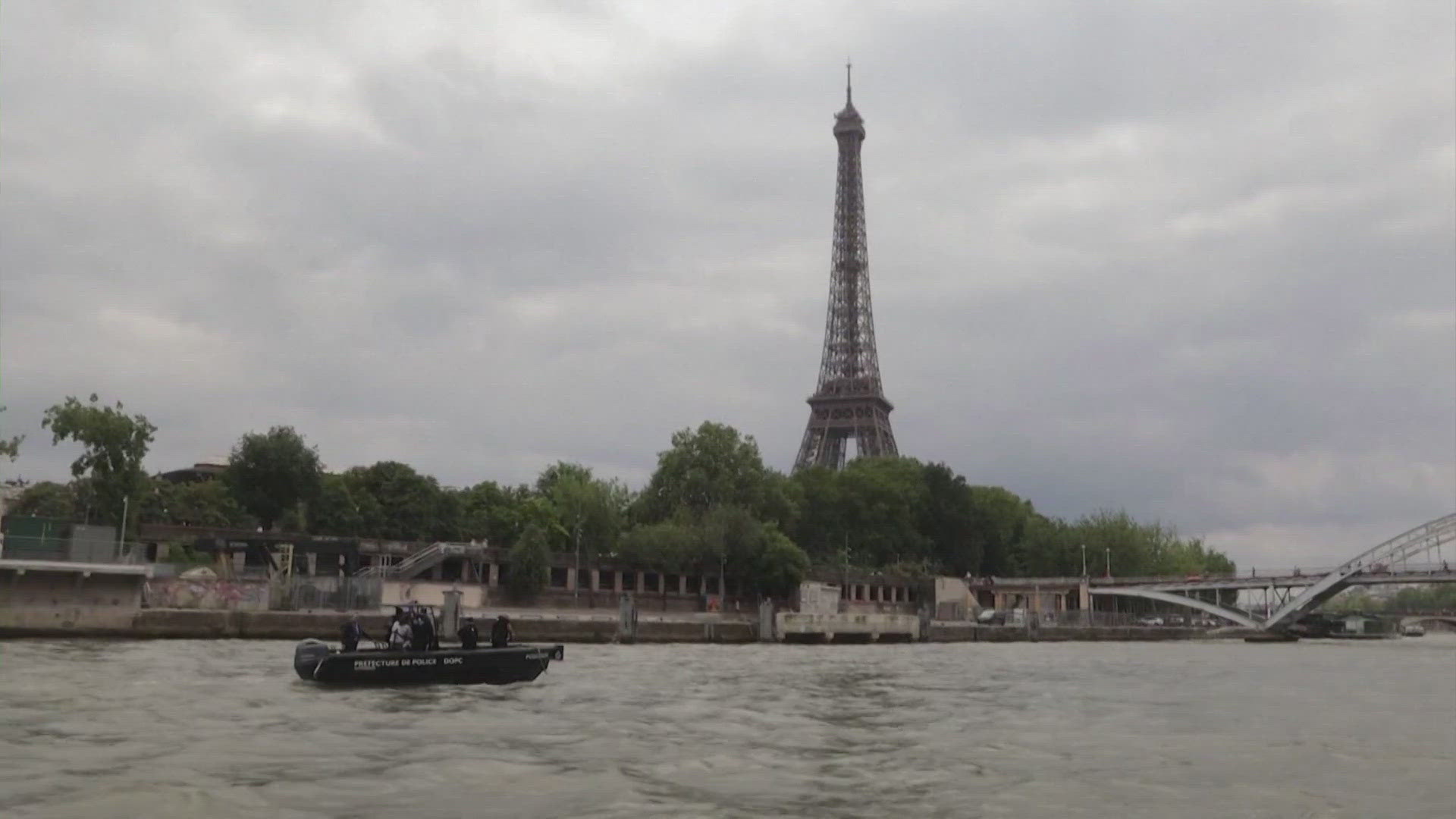 The river will host the opening ceremony where some 300,000 spectators will watch from the banks.