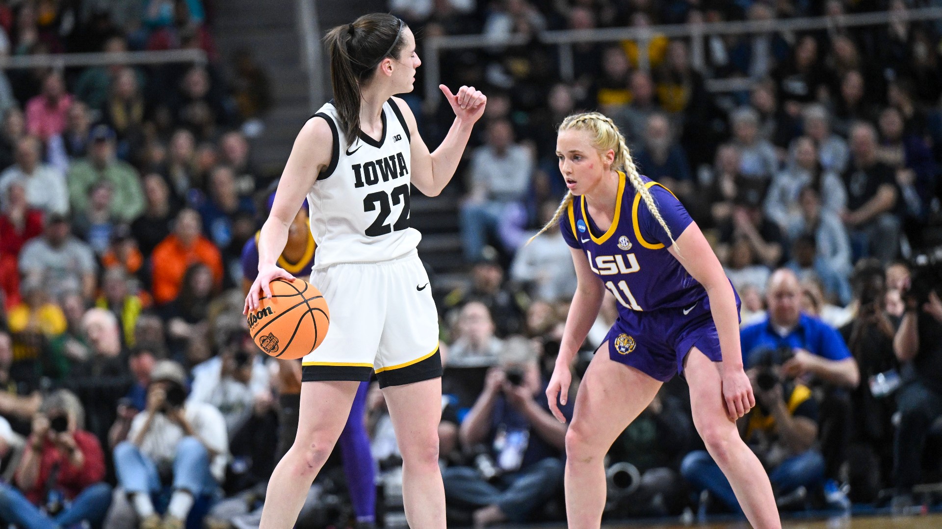 LSU women did not walk out on national anthem in protest