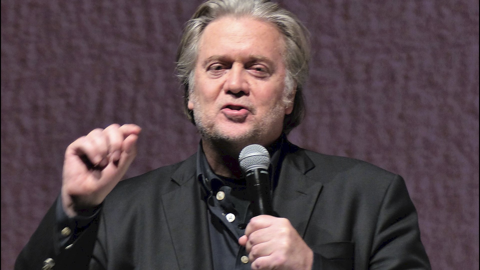 President Trump's former White House strategist Steve Bannon and three others were arrested on charges that they defrauded hundreds of thousands of donors pledging money for a private border wall. Veuer's Justin Kircher has the story.