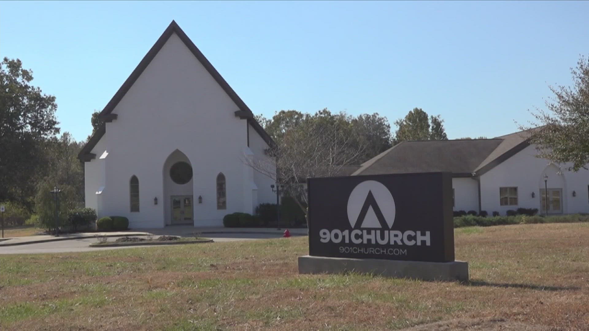 A parishioner had accused pastor Stevie Flockhart of using his personal information to open a credit card in his name.
