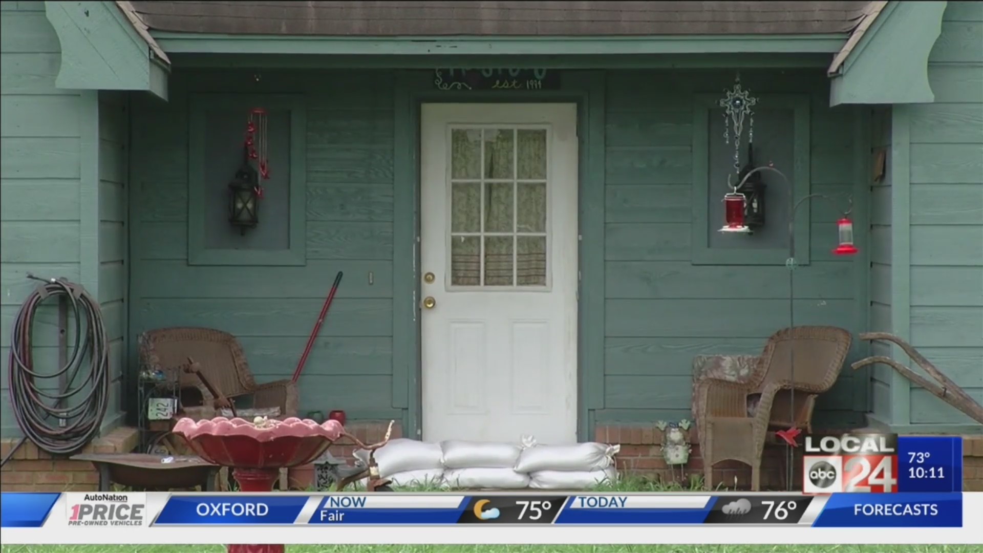 Heavy rains move through Mid-South; one community offers sandbags to residents