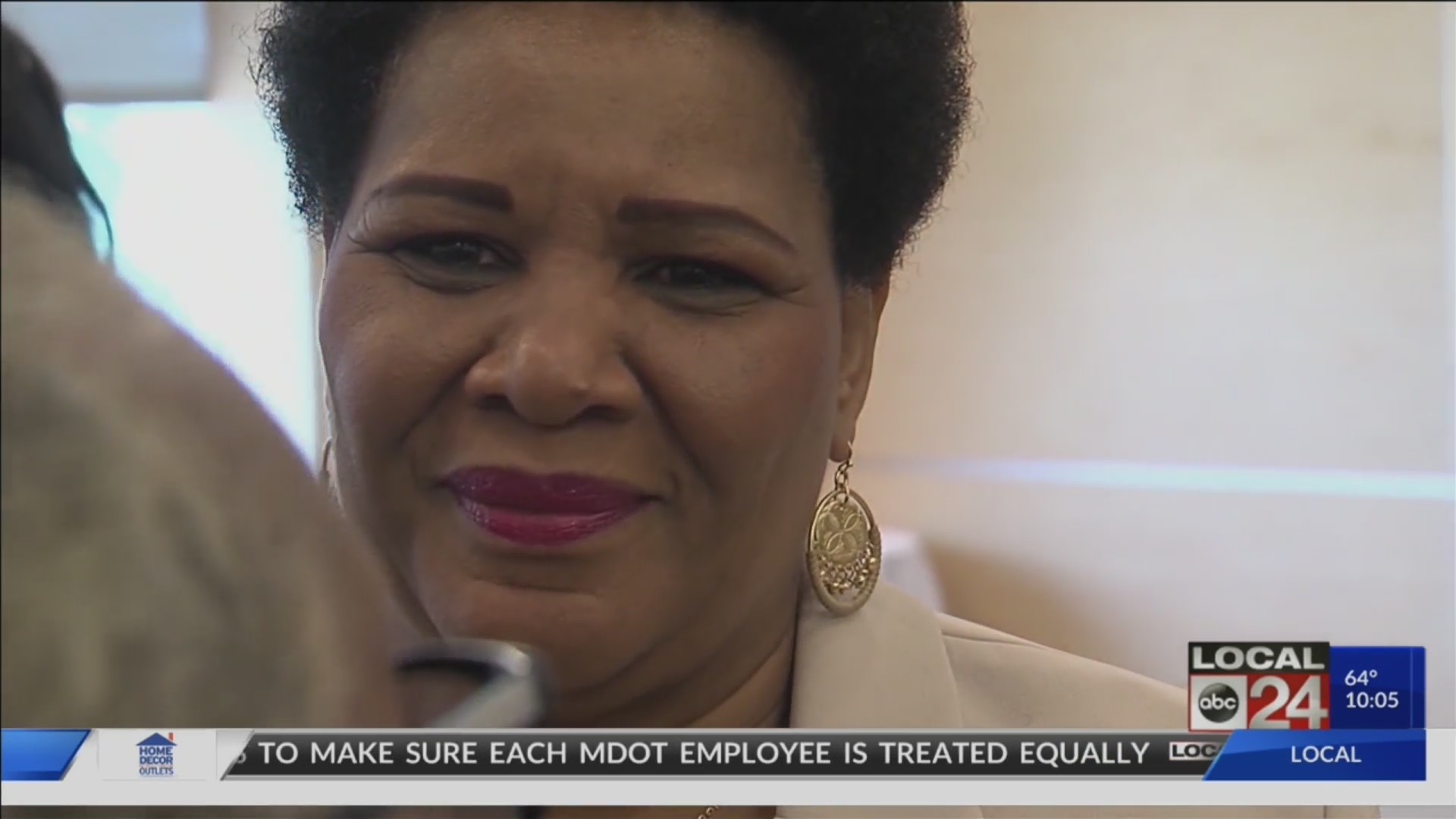 Columnist says Alice Marie Johnson Super Bowl ad was used to portray President Trump as empathetic and was a political opportunity