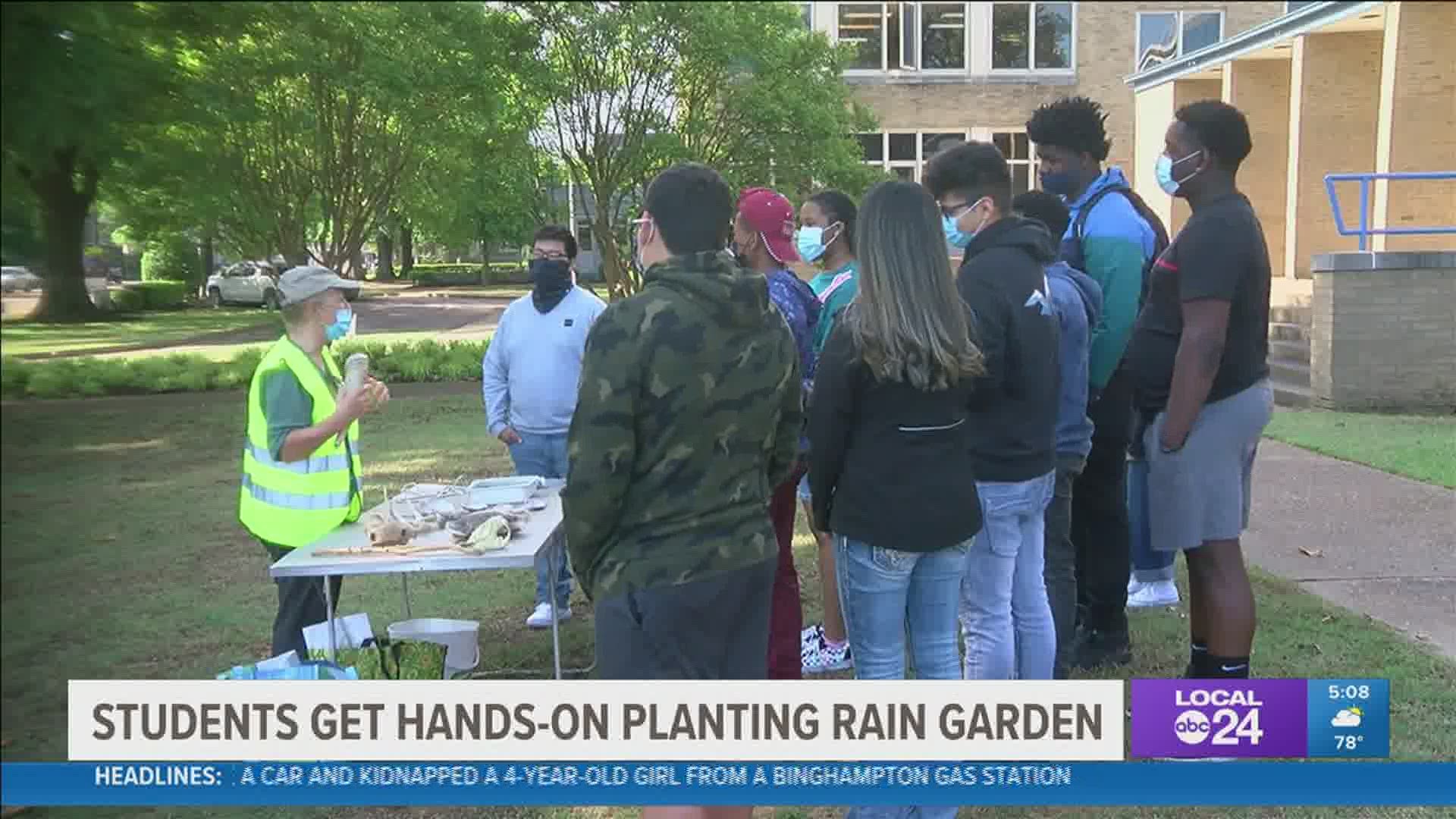 A new garden has opened up in midtown Memphis for a group of high school students with Compass Community Schools.