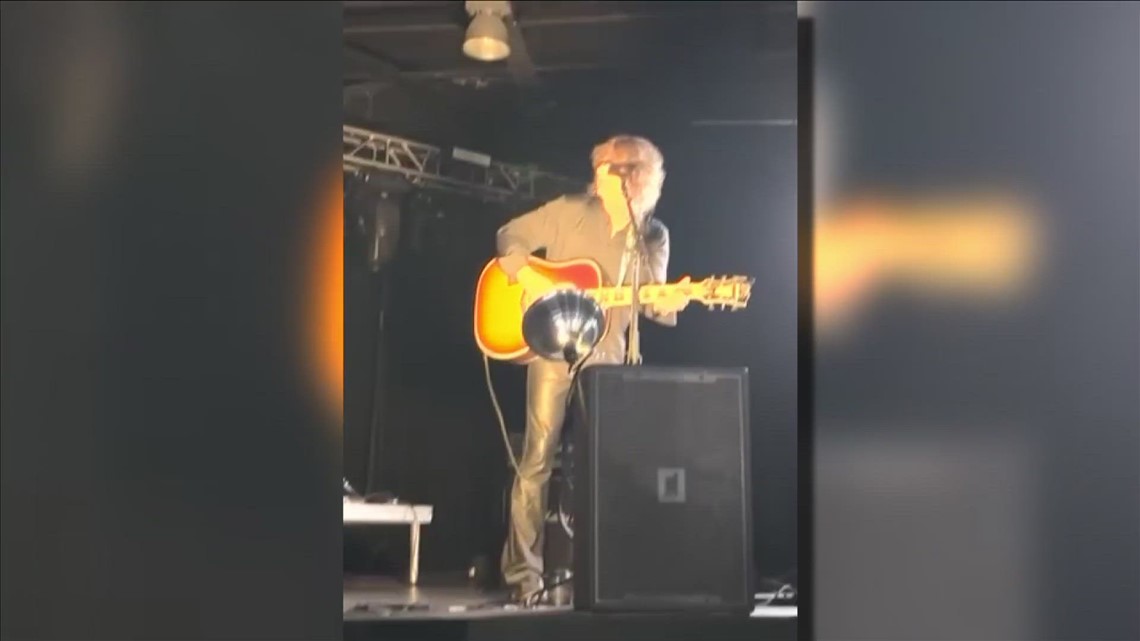 Hairband from Memphis rocks through power outage at hometown show - Vimarsana News