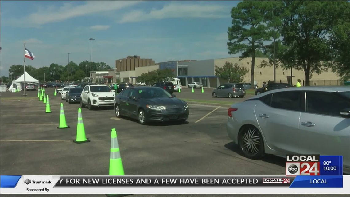 scs works to get laptops to students just hours before their first day of virtual class