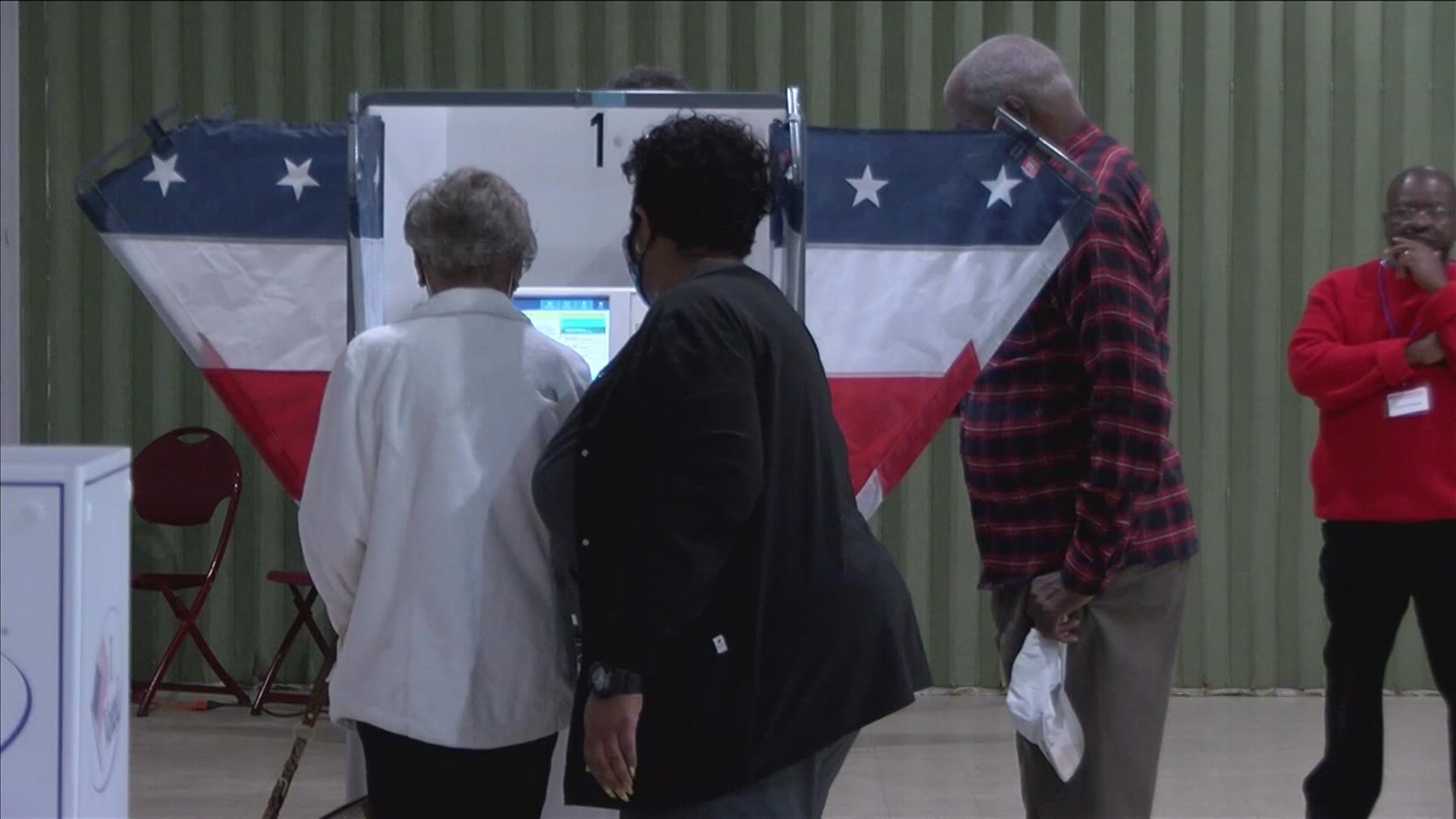 Early voting gets underway in Shelby County, new machines used