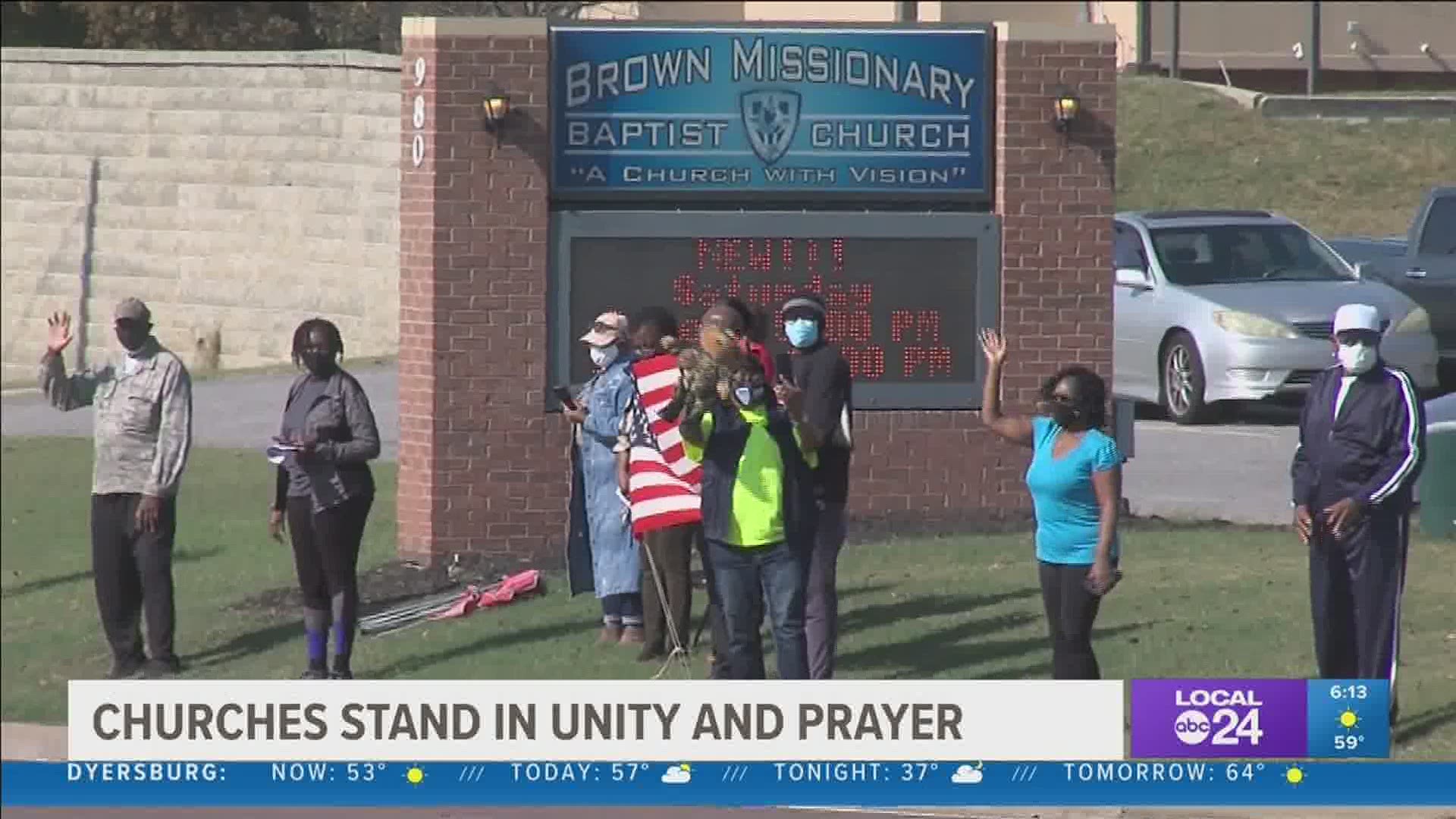 The prayer chain took place along Stateline Road in Southaven, Mississippi.