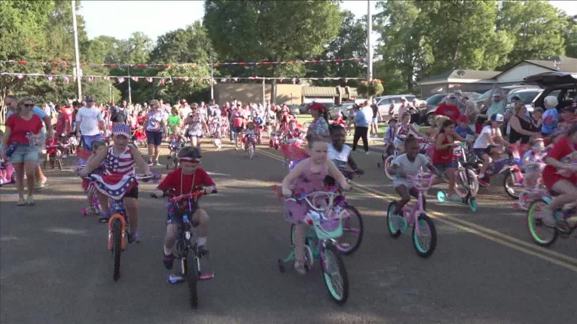 Folks of all ages gathered for the Red, White and Bikes Parade – no motorized vehicles allowed.