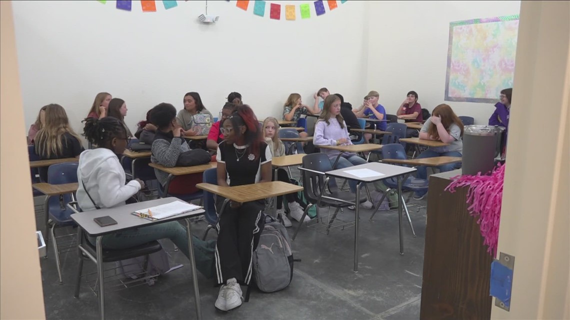 Crestview Elementary and Middle Schools open after tornado - Vimarsana News