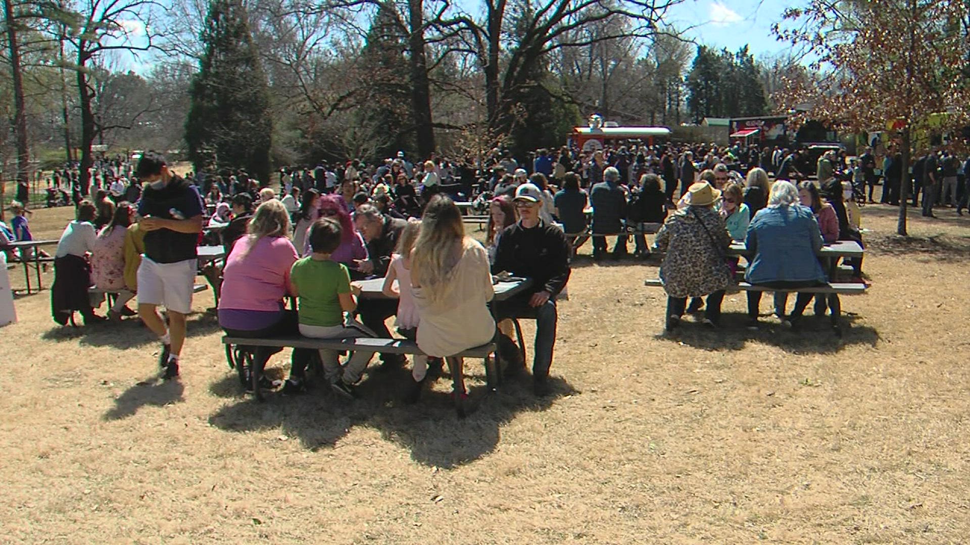 The Memphis Botanic Garden invited people outside to enjoy the spring afternoon Saturday at its annual Cherry Blossom Picnic.