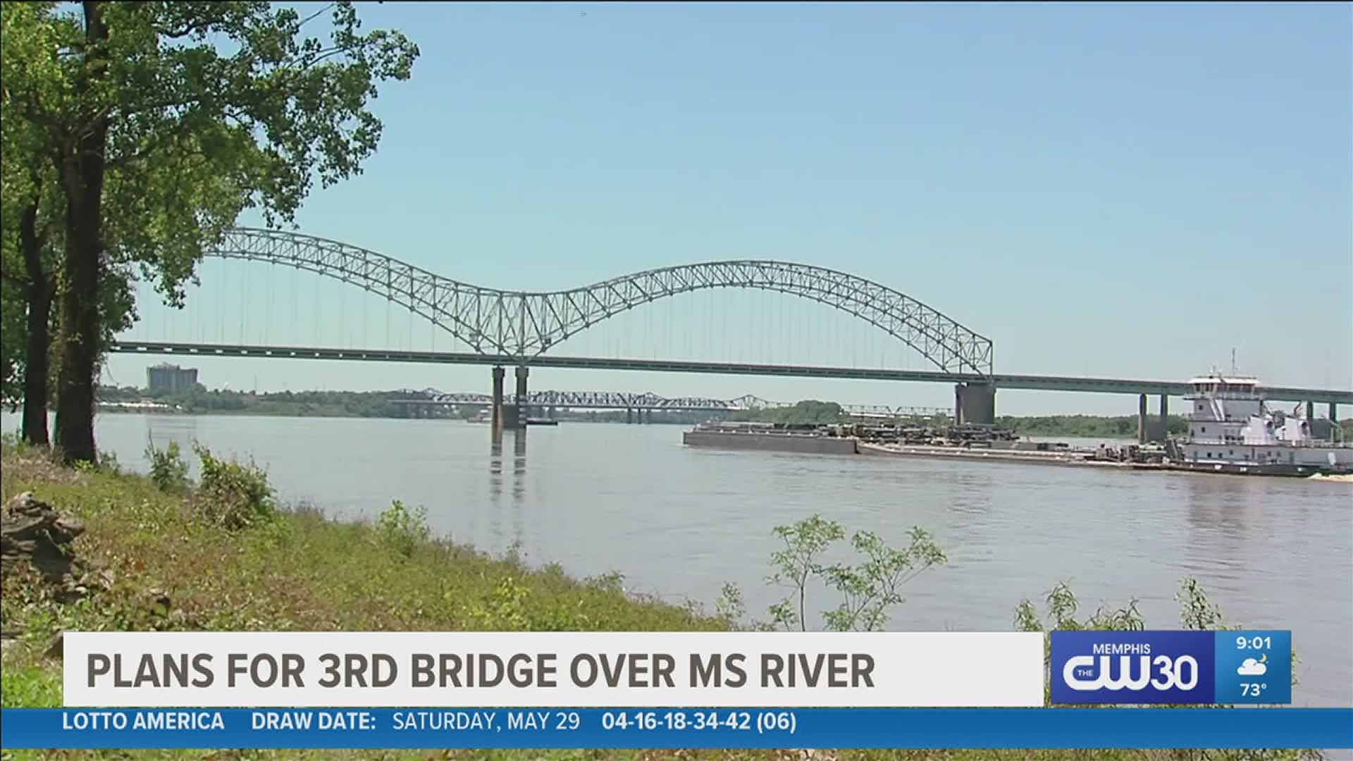 An option for a third bridge over the Mississippi River is gaining more attention.