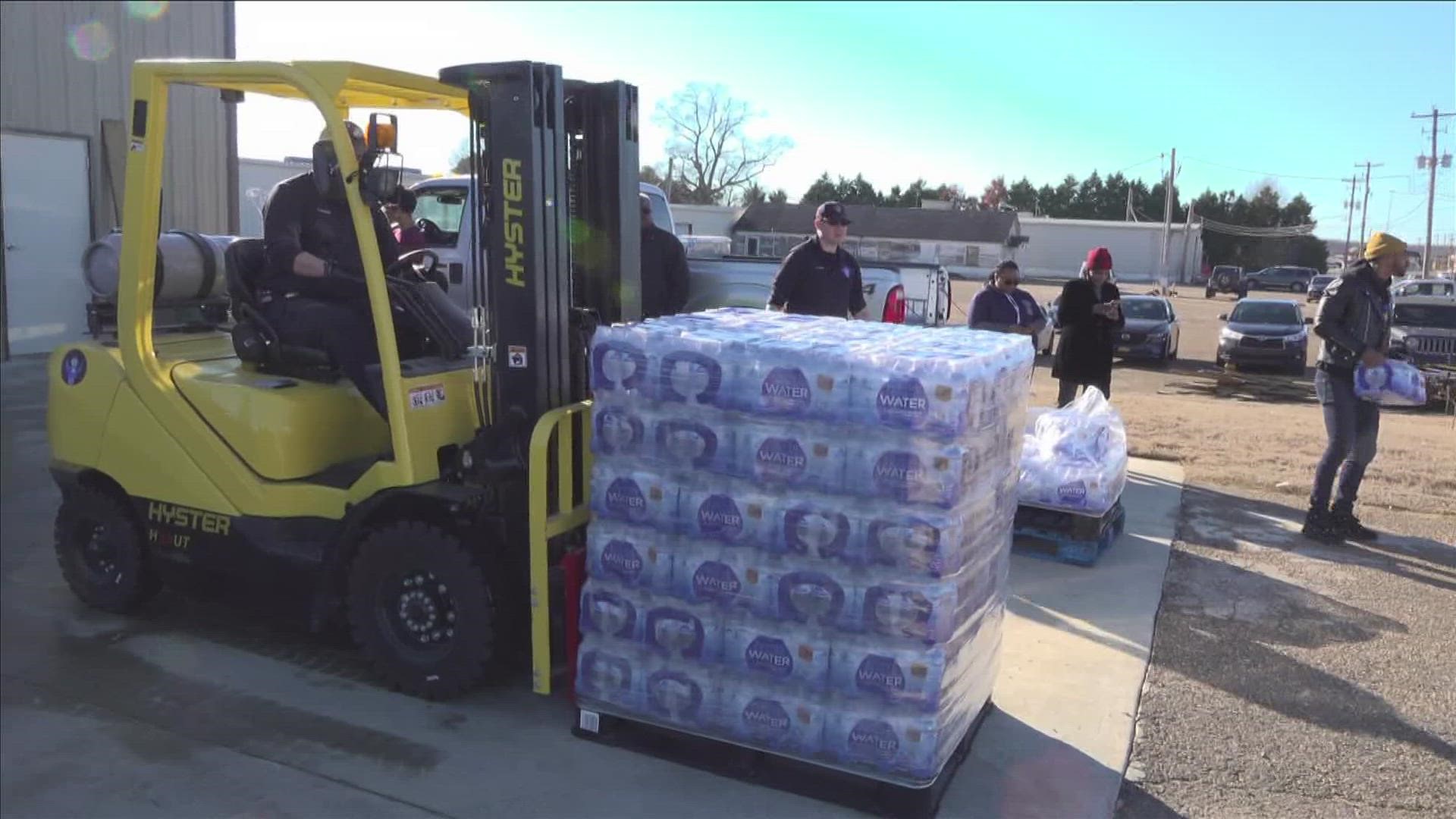 As several Memphians report going days searching for water, Shelby County got a late Christmas present from Kroger Wednesday.