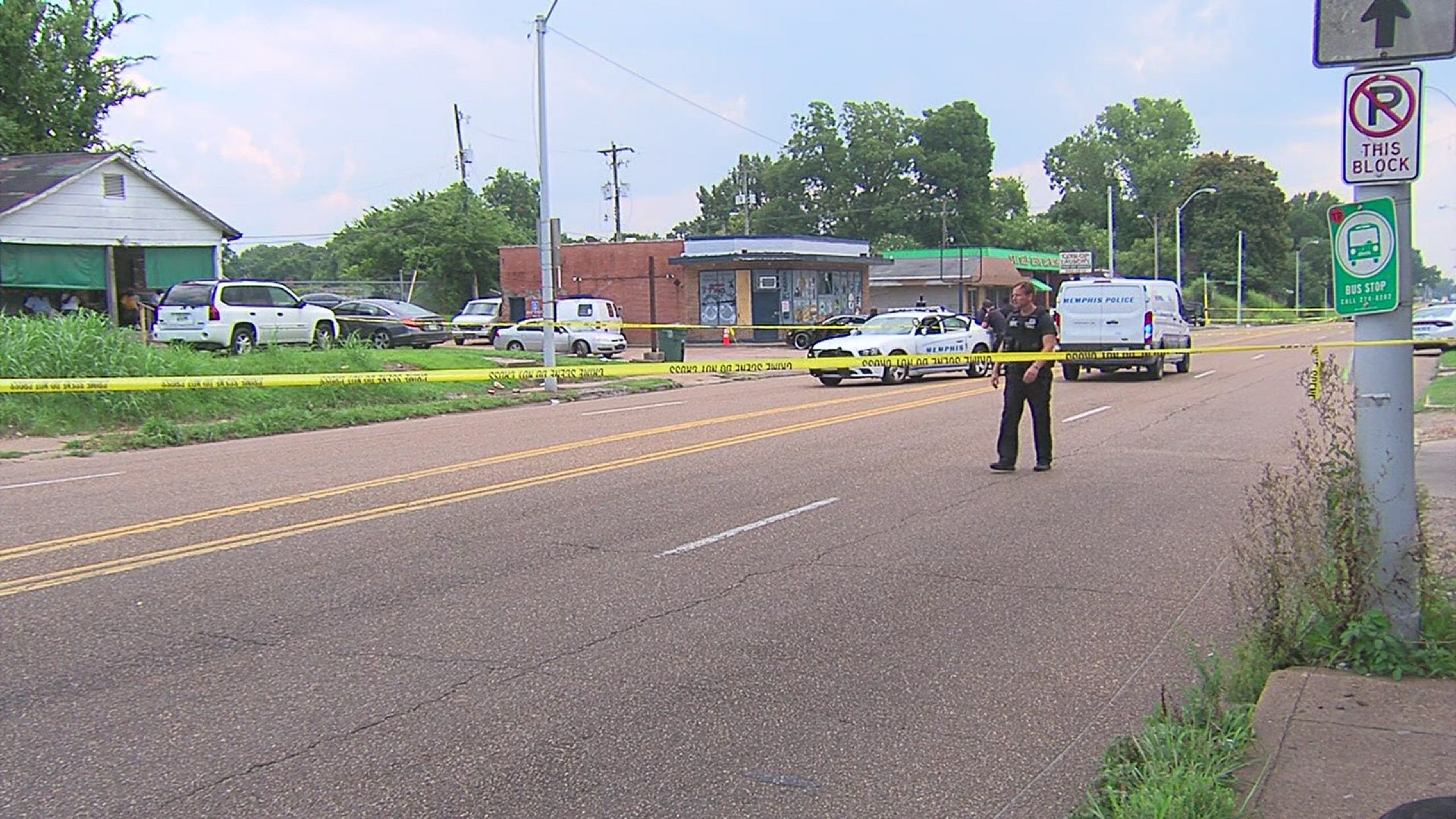 Two men in car shot in south Memphis