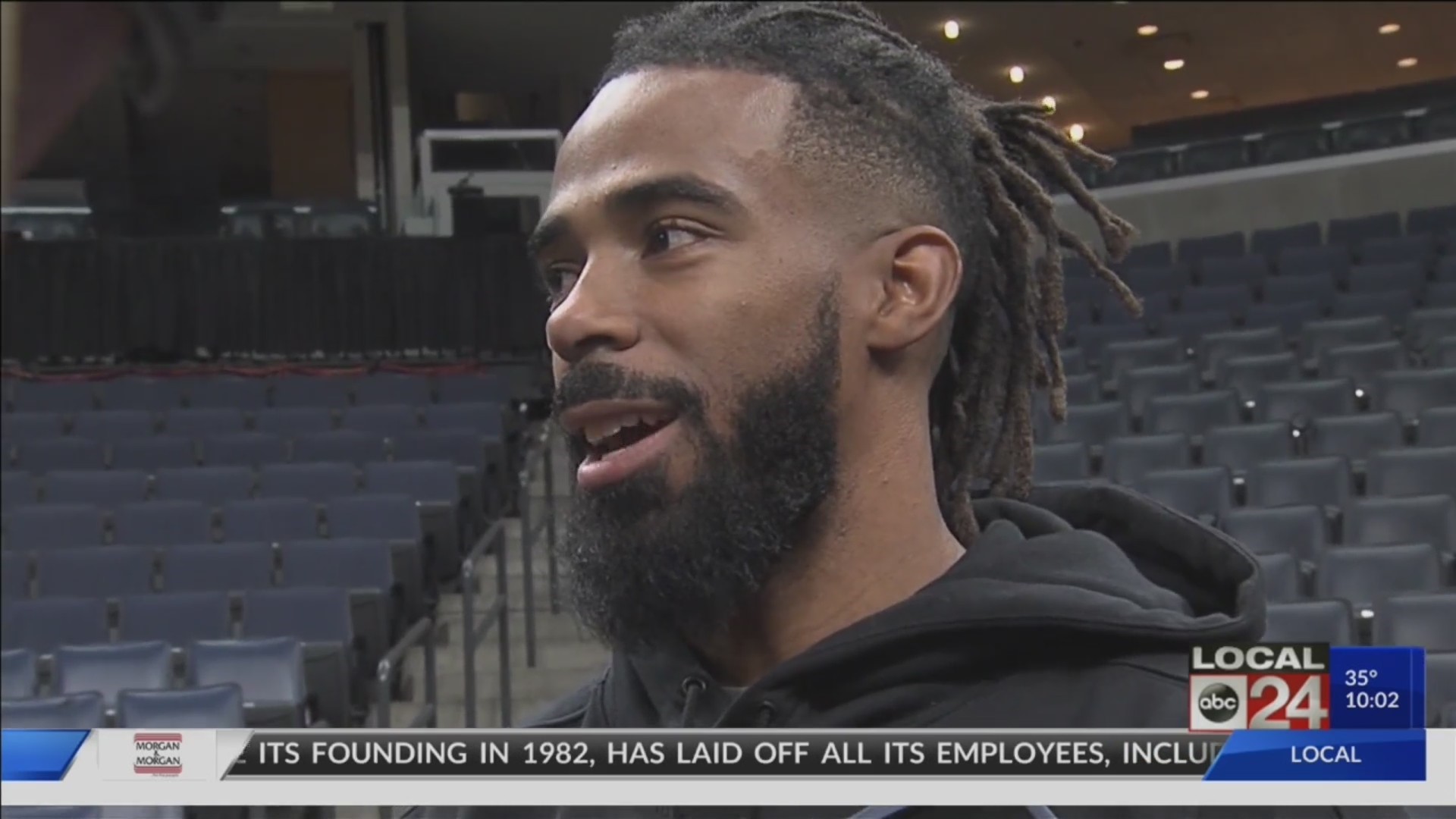 Fans welcome former Grizzlies star Mike Conley back to FedExForum