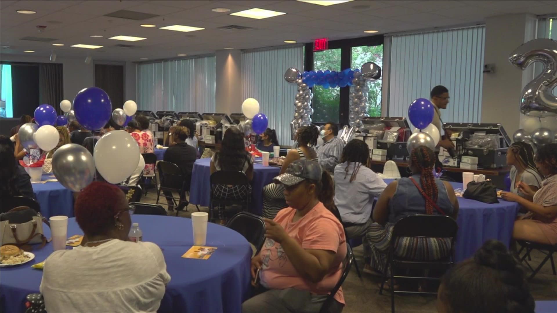 "Stuff the Trunk" got first-generation Mid-South college students ready for the fall.