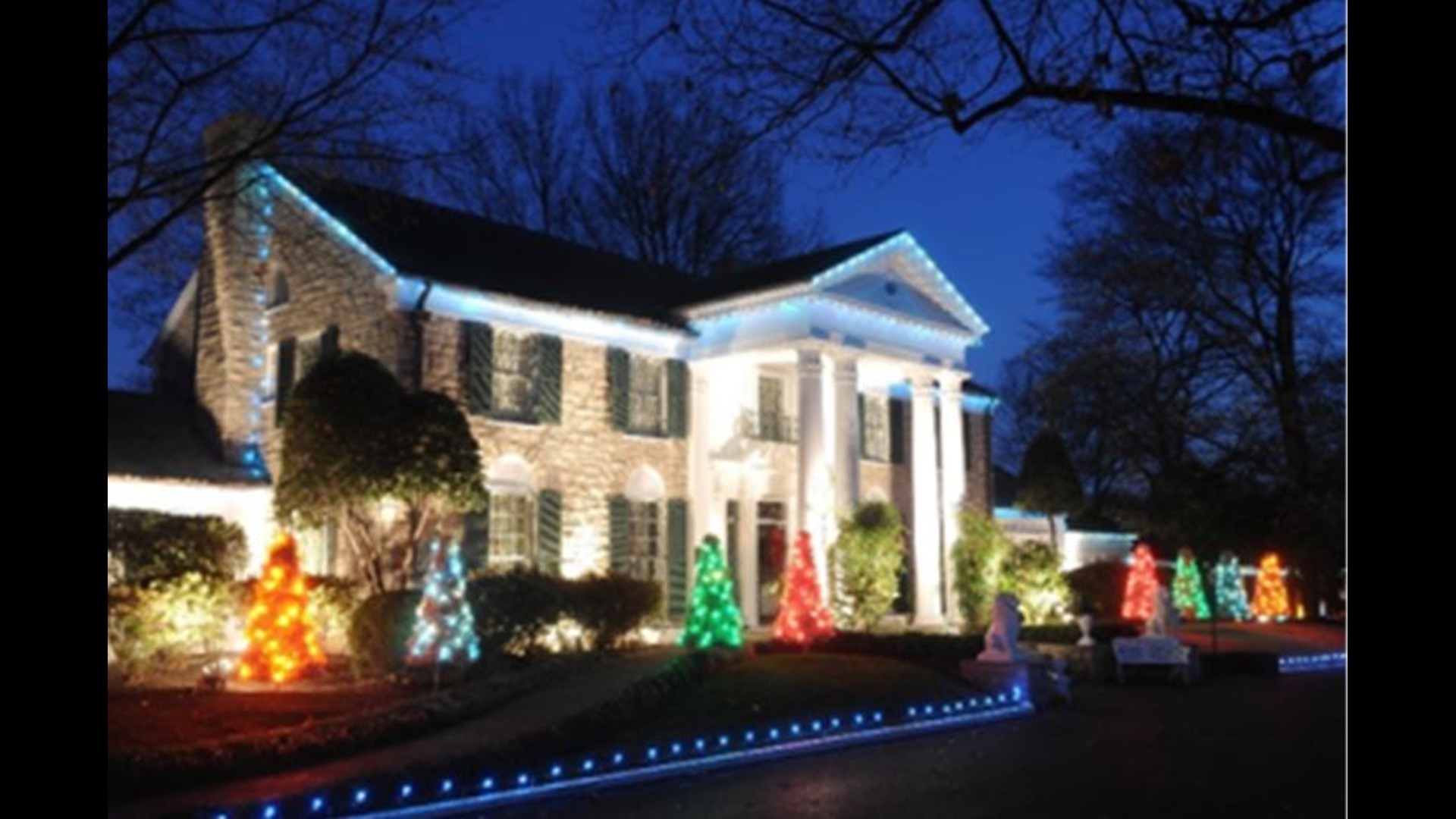 Graceland holds annual Christmas Lighting Ceremony featuring cast of