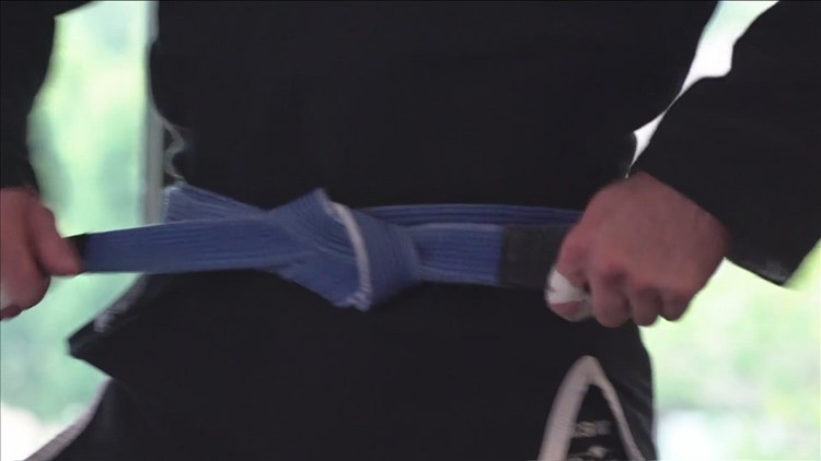 Southaven Police officer is fighting to 'Tap Cancer Out'