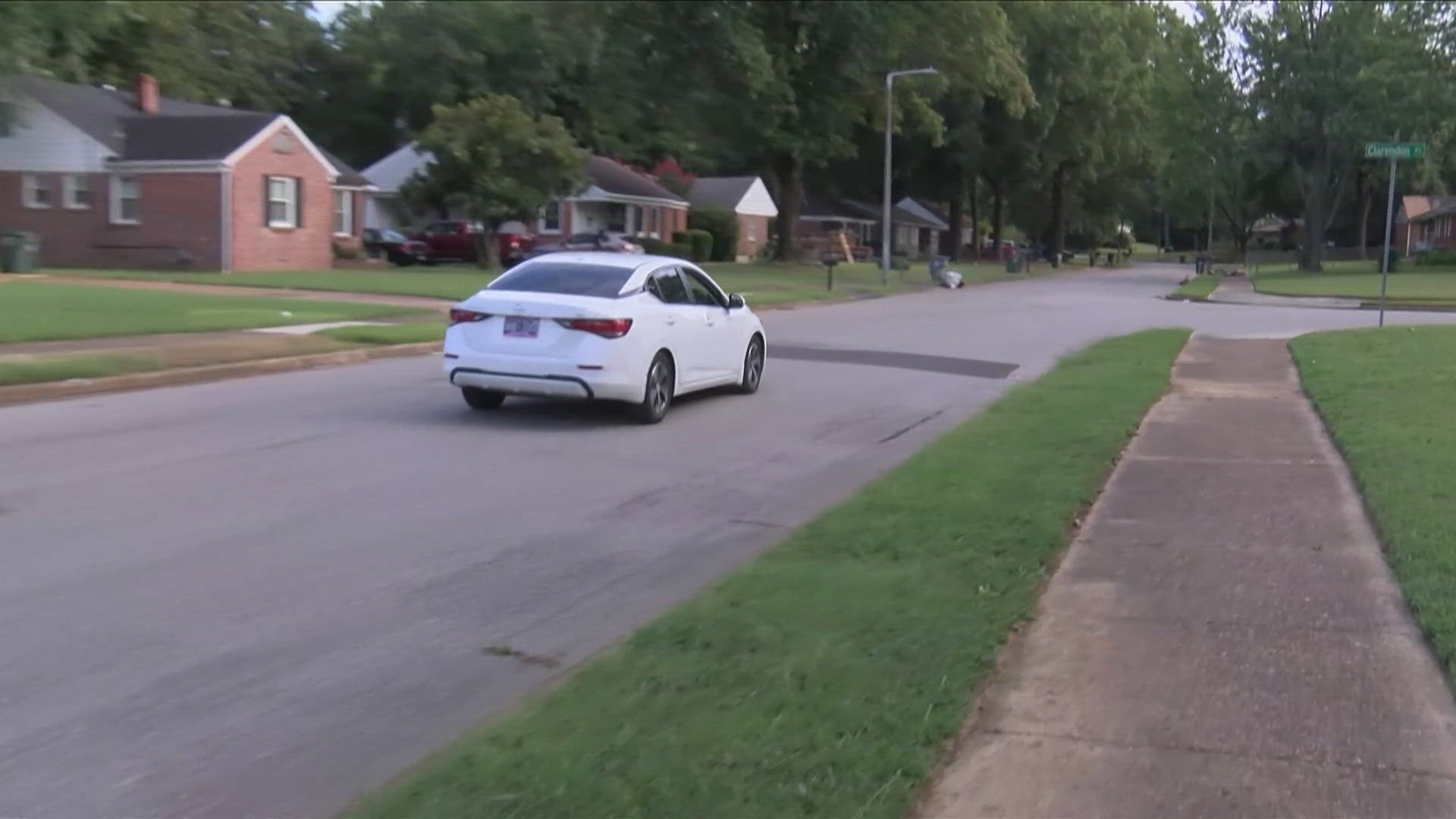 Oakhaven residents are asking the City of Memphis to install speed humps in their neighborhood to deter reckless drivers.