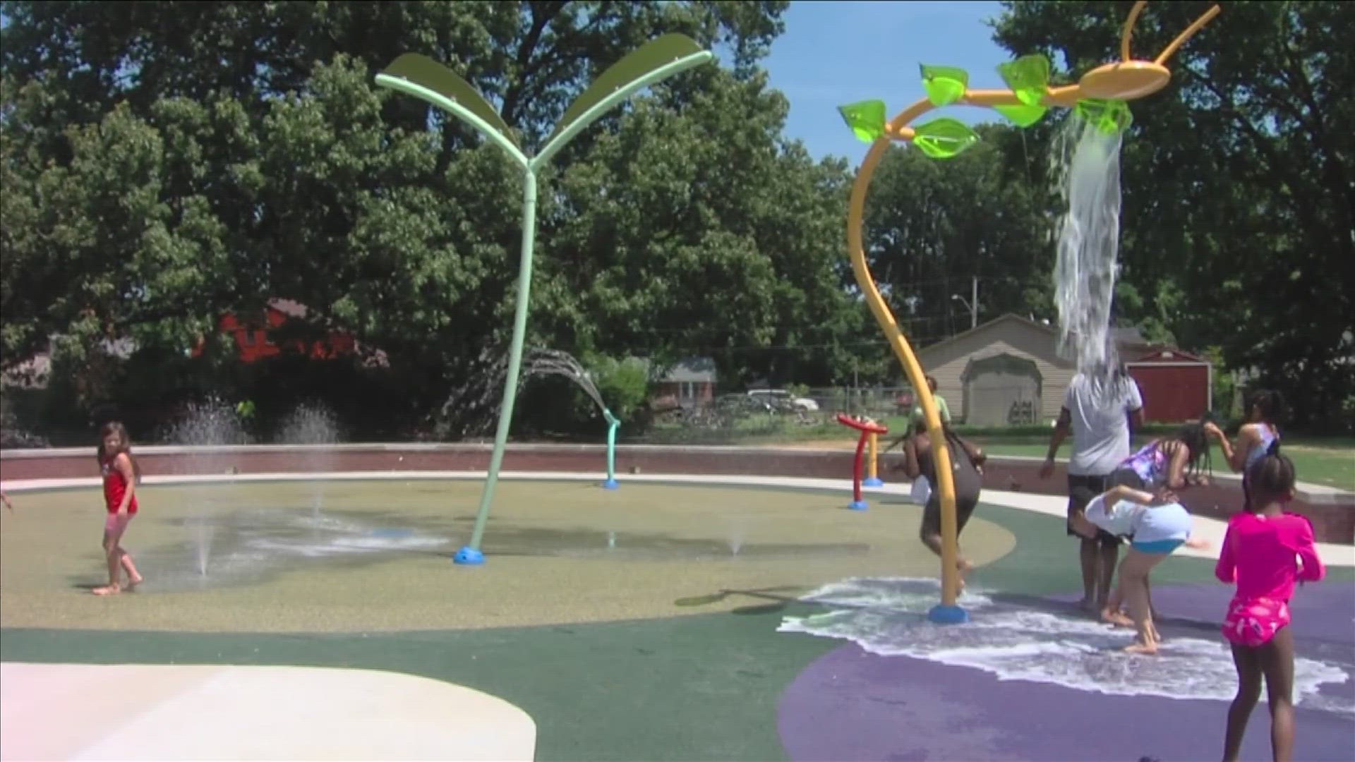 Memphis Mayor Jim Strickland and Memphis Parks held a ribbon cutting Wednesday for the new Hollywood Splash Pad.