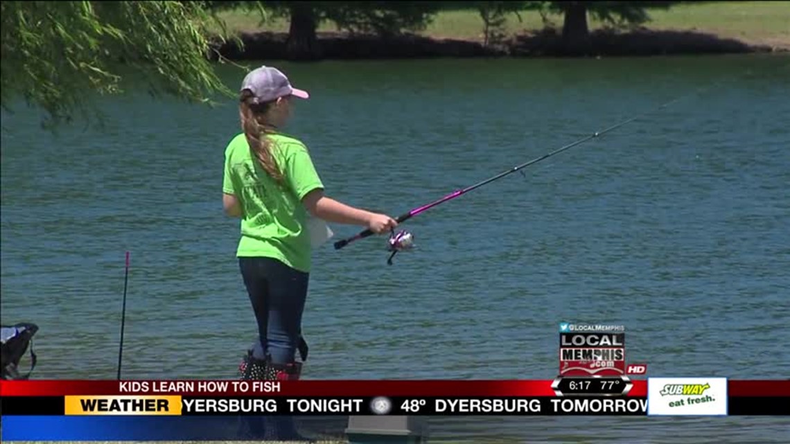 Fishing Legend Bill Dance Helps Kids Learn How To Fish