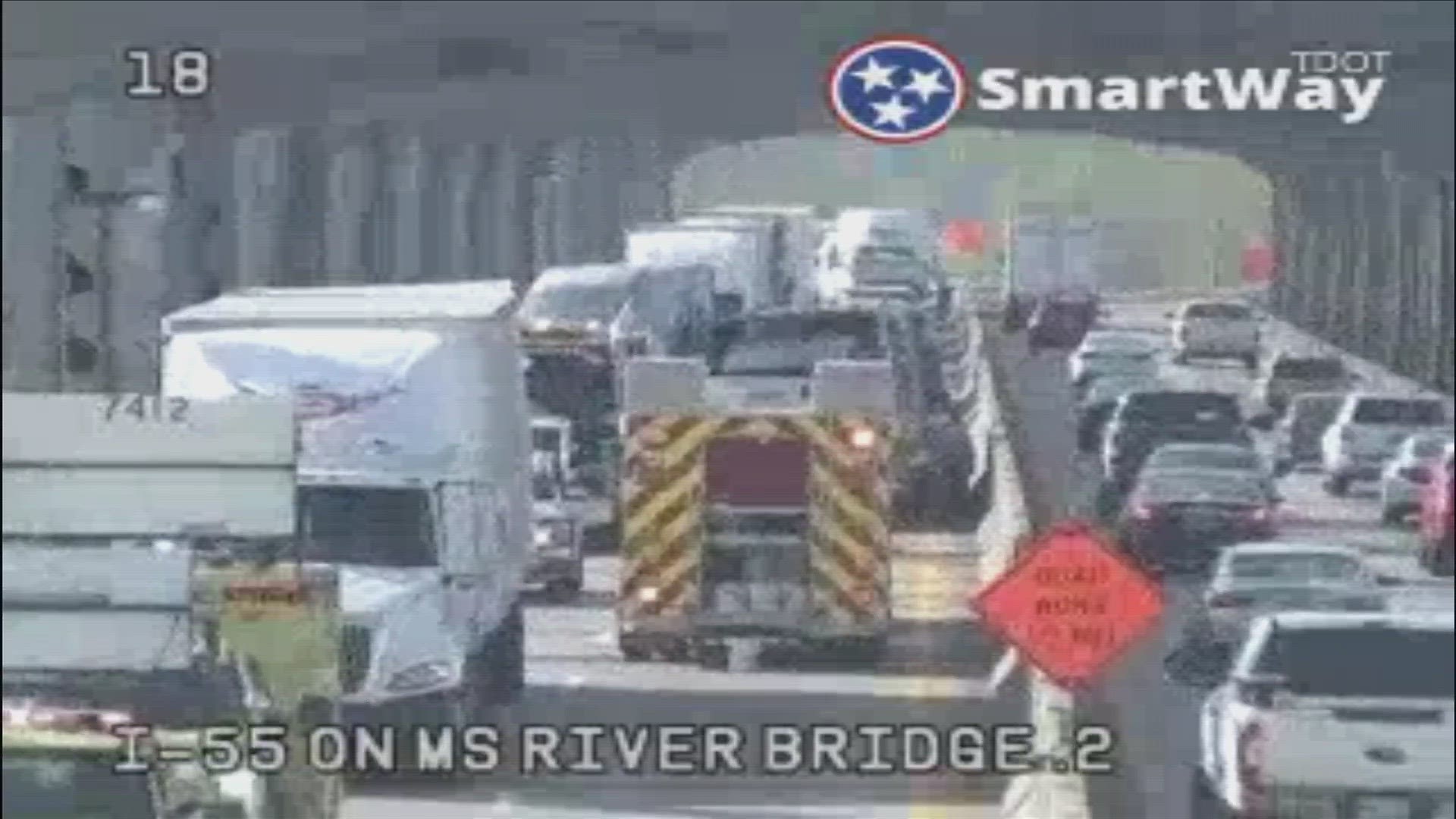 Tractor trailer crash shuts down traffic on I 55 bridge