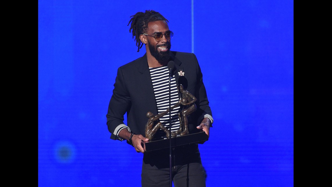 Former LN star Mike Conley wins NBA's sportsmanship award