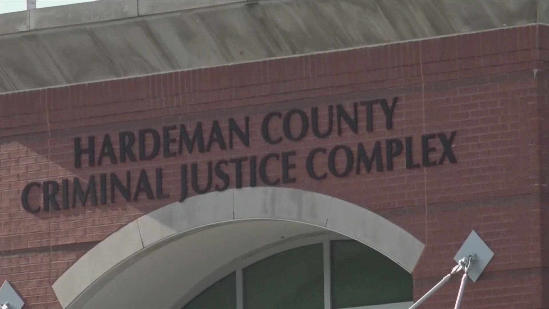 Loved ones of inmates in the Hardeman County Jail said there's no running water, inconsistent meals and mistreatment.
