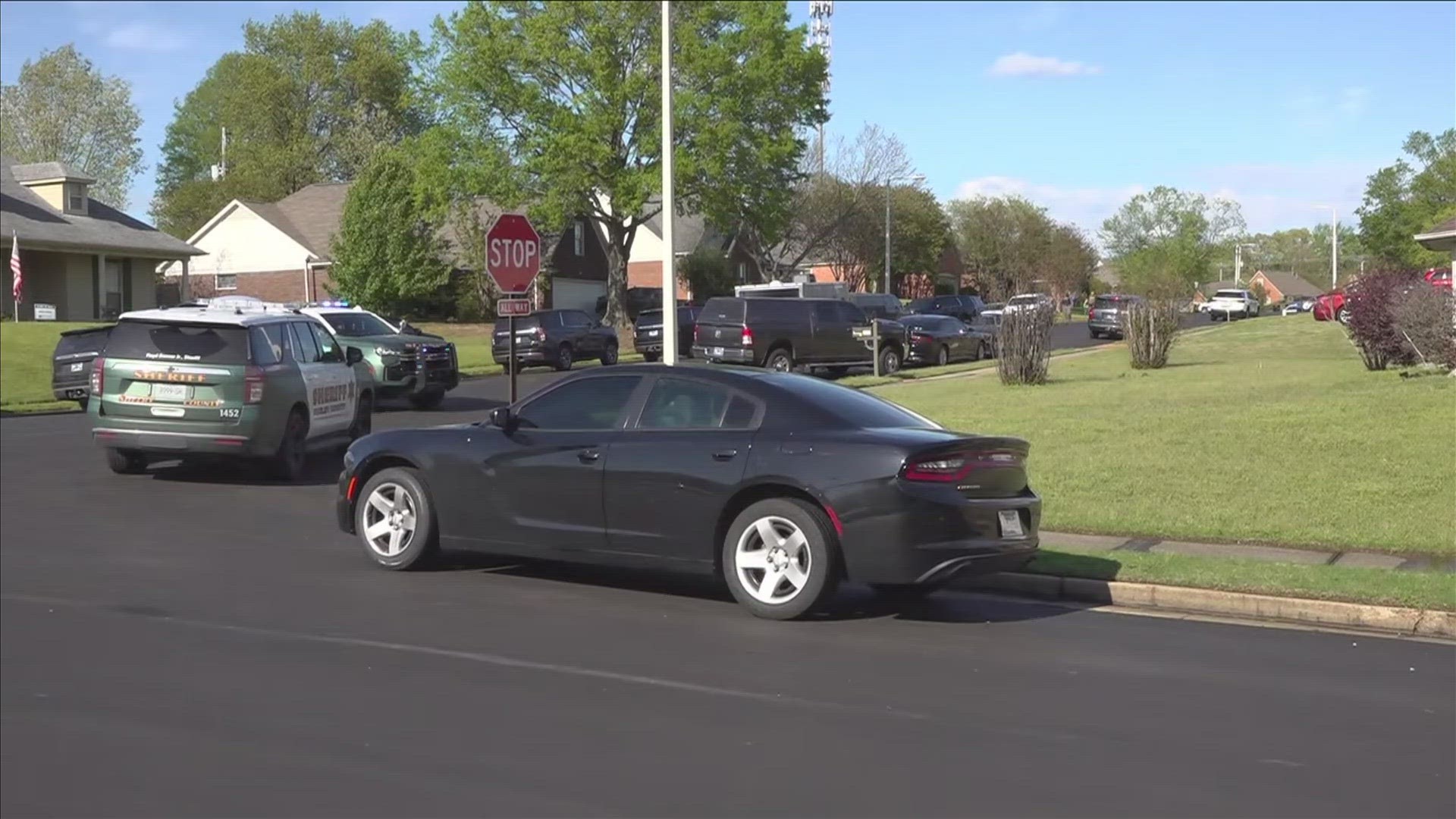 Multiple homes were evacuated Thursday afternoon around the 400 block of Ansley Park Cove, SCSO said.