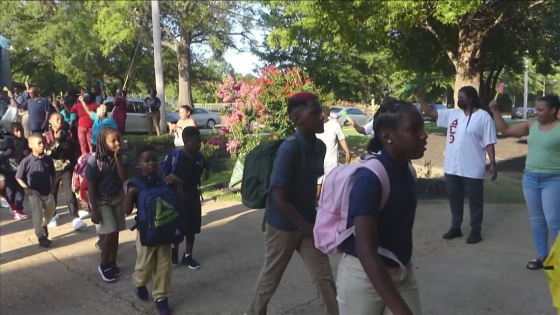 3rd-grade parents left in limbo ahead of 2023-24 school year - Vimarsana News
