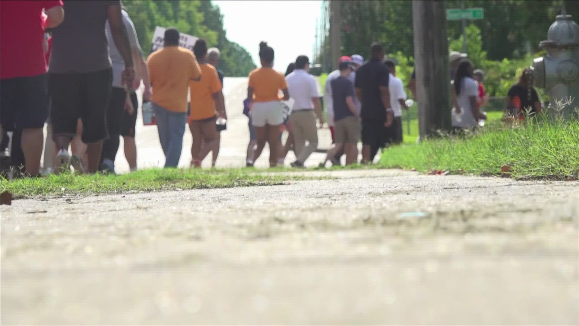 The president of non-profit "Ride of Tears" as well as district attorney Steve Mulroy participated in an event organized to tackle gun violence in Memphis.