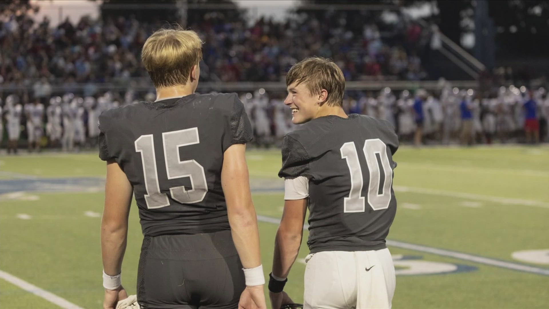 Most high schools dream of having one star quarterback but Houston high school has two and they just so happen to be brothers. 