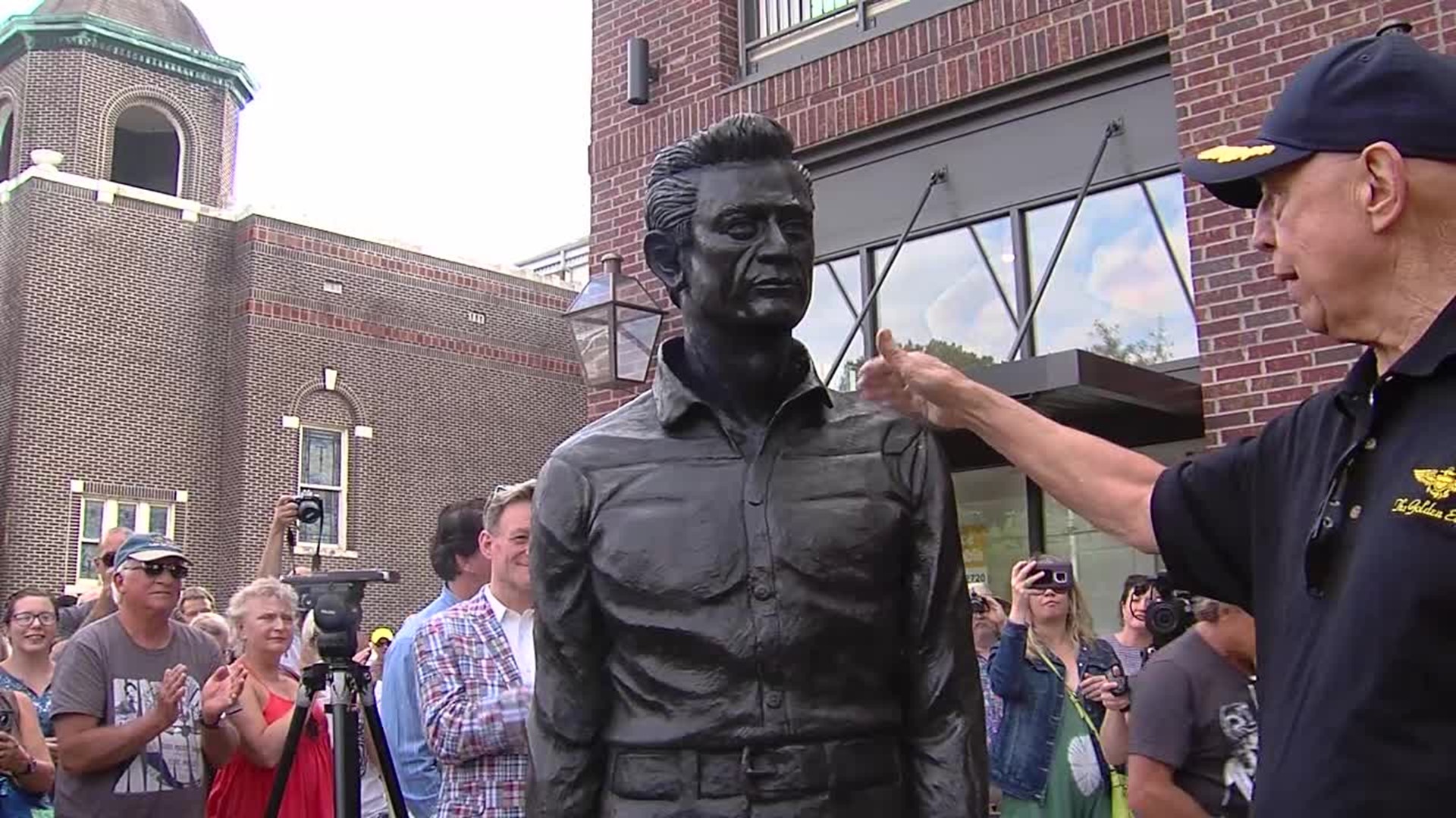 WEB EXTRA: Johnny Cash statue unveiled in Cooper-Young