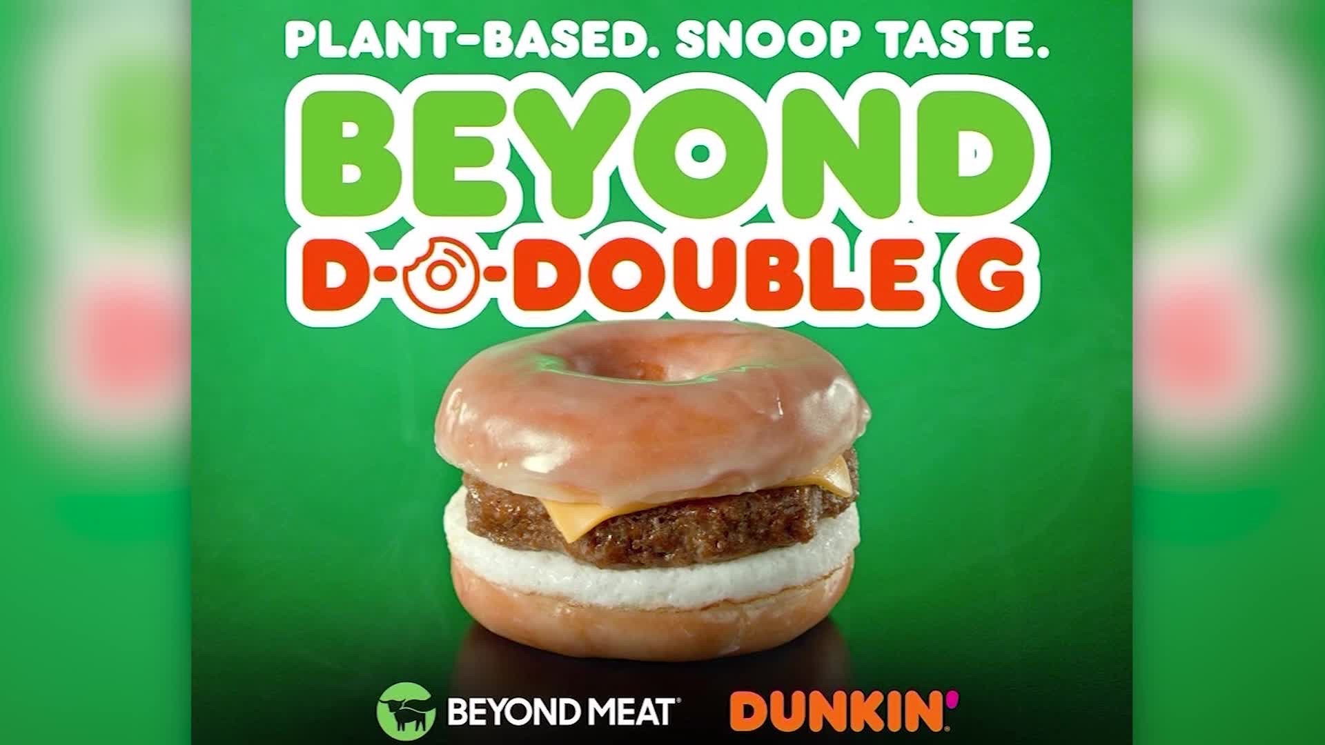 Snoop Dogg makes sandwich for Dunkin'