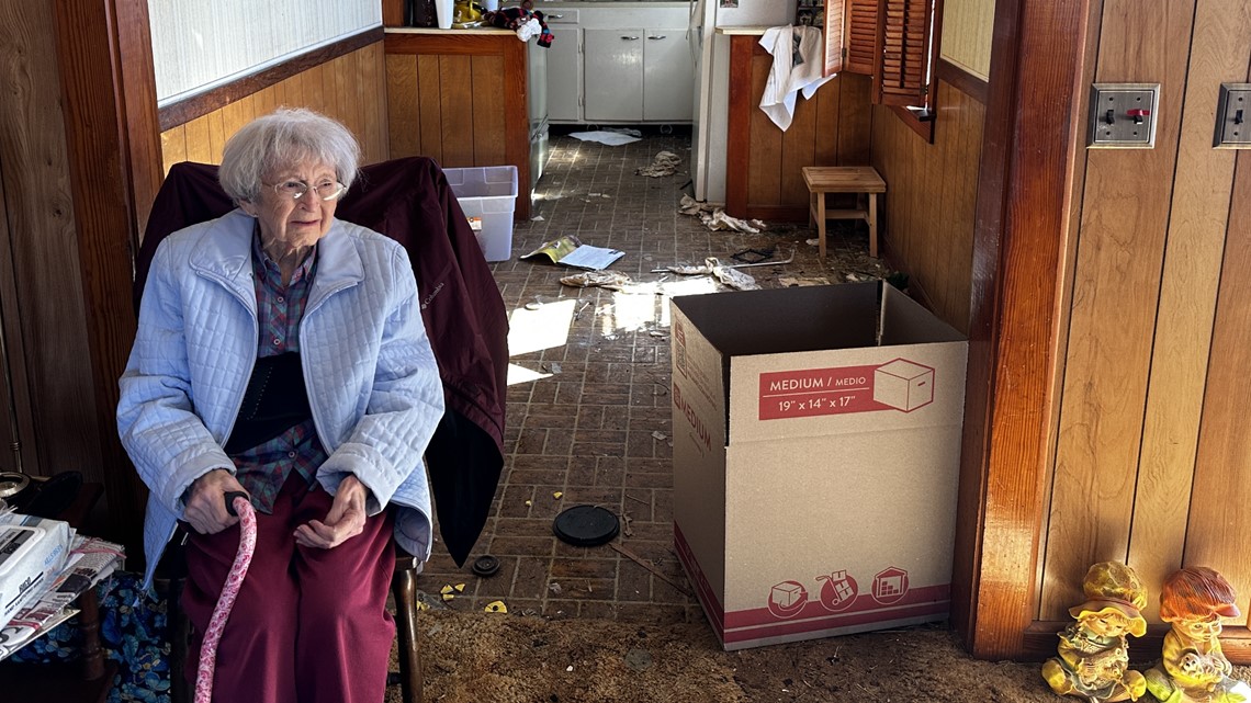 97 y/o Adamsville resident bunkers down to survive deadly storm - Vimarsana News