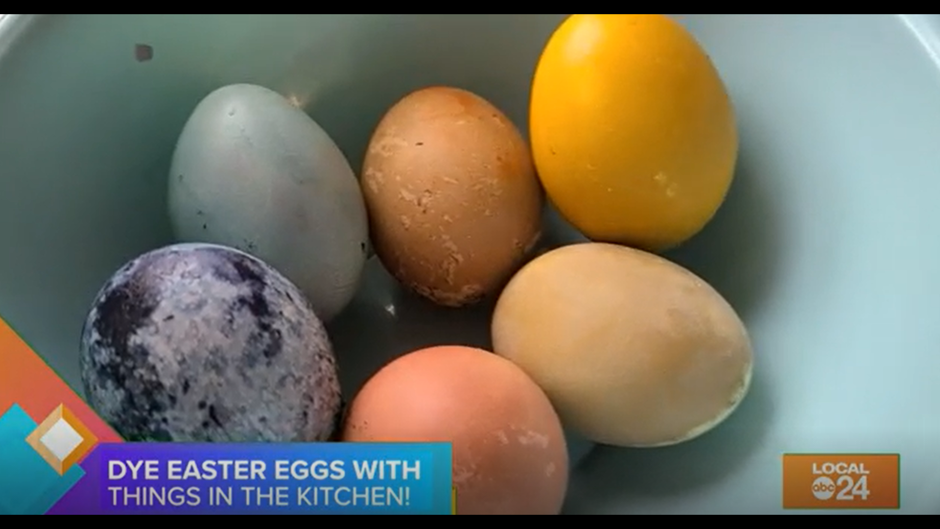 Looking to celebrate Easter a little differently this year? Check out this free all-natural DIY dyed eggs tutorial courtesy of your beloved host, Sydney Neely! :)