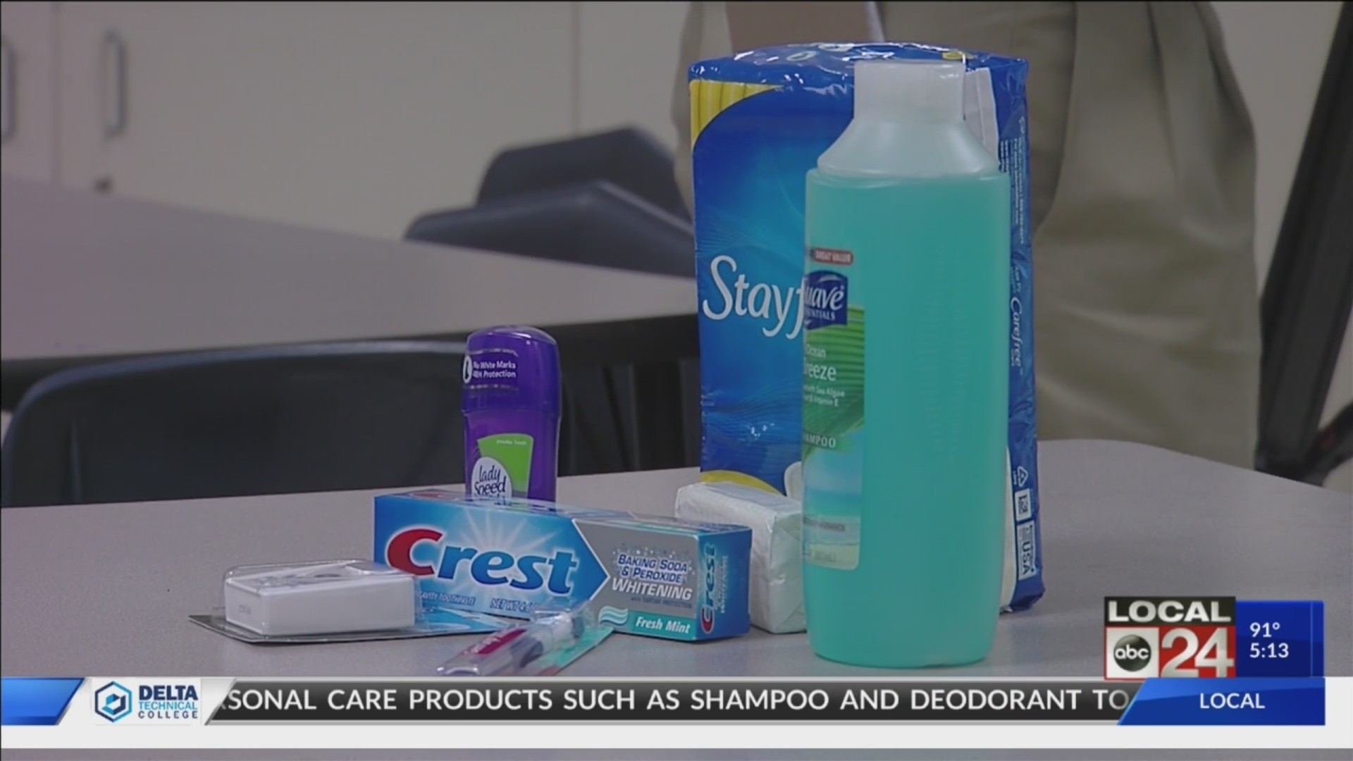 Shelby County Education Foundation & United Healthcare team up to donate personal hygiene items for students