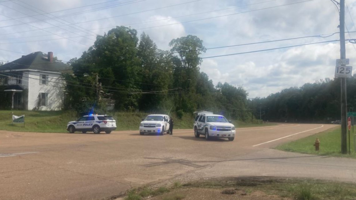 TBI investigating armed man was shot & killed by Bolivar Police - Vimarsana News