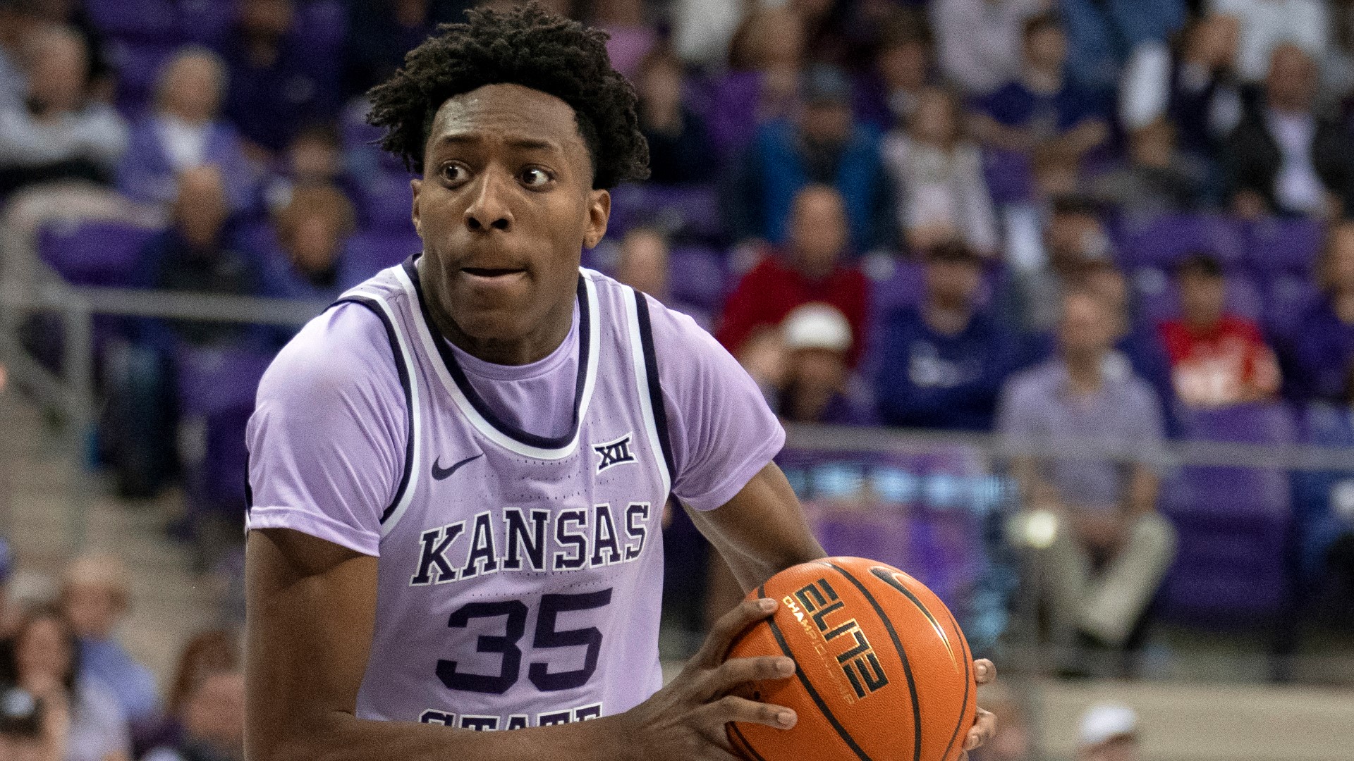 The Memphis Tigers (7-2) basketball team picked up a big midseason acquisition. Kansas State transfer Nae'Qwan Tomlin announced his commitment to the Tigers.