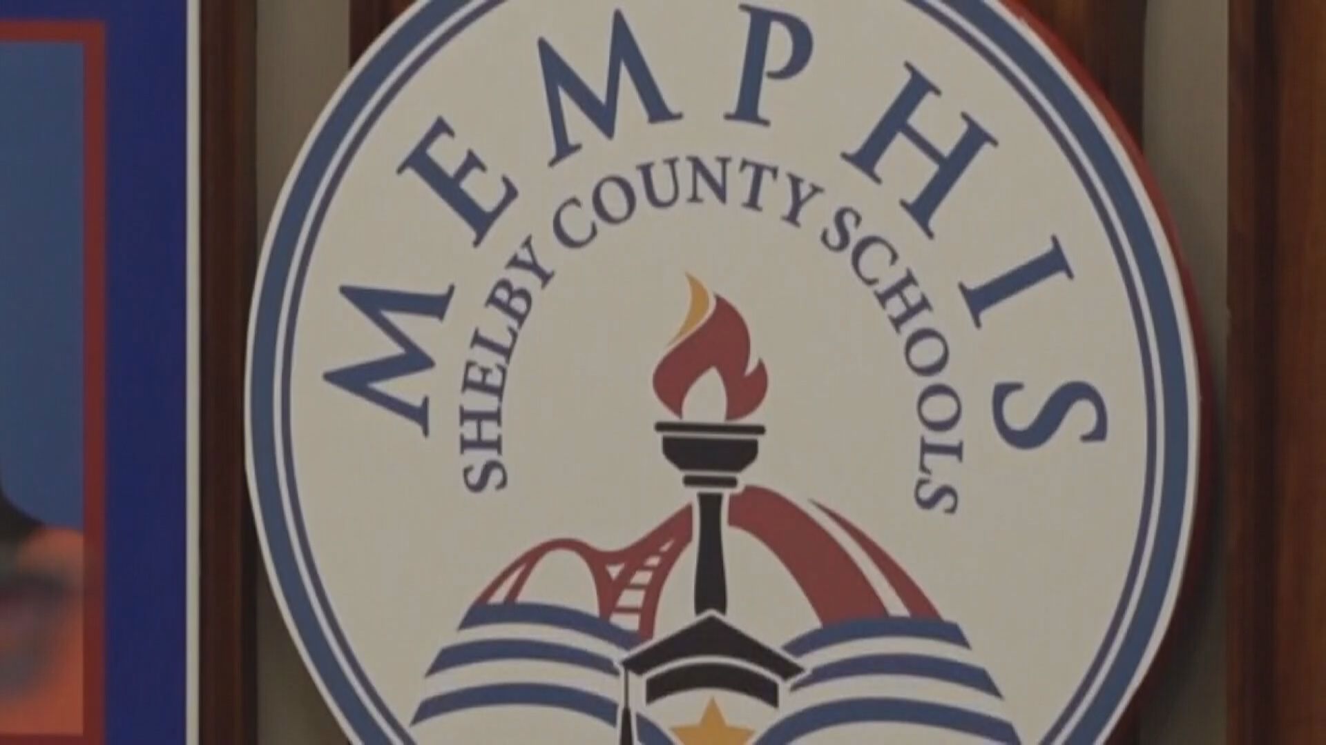 Parents, students react after power outages close all MSCS schools