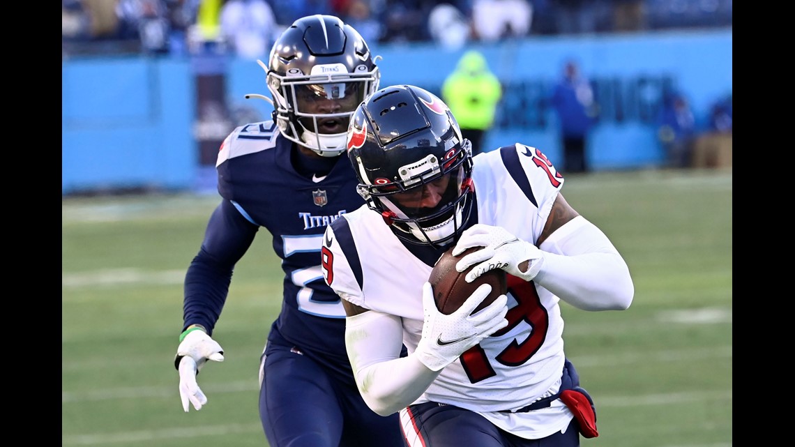 Hourlong delay to kickoff forced by cold no issue for Texans