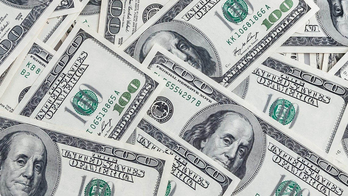 CEO pay skyrockets compared to what average worker makes - Vimarsana News