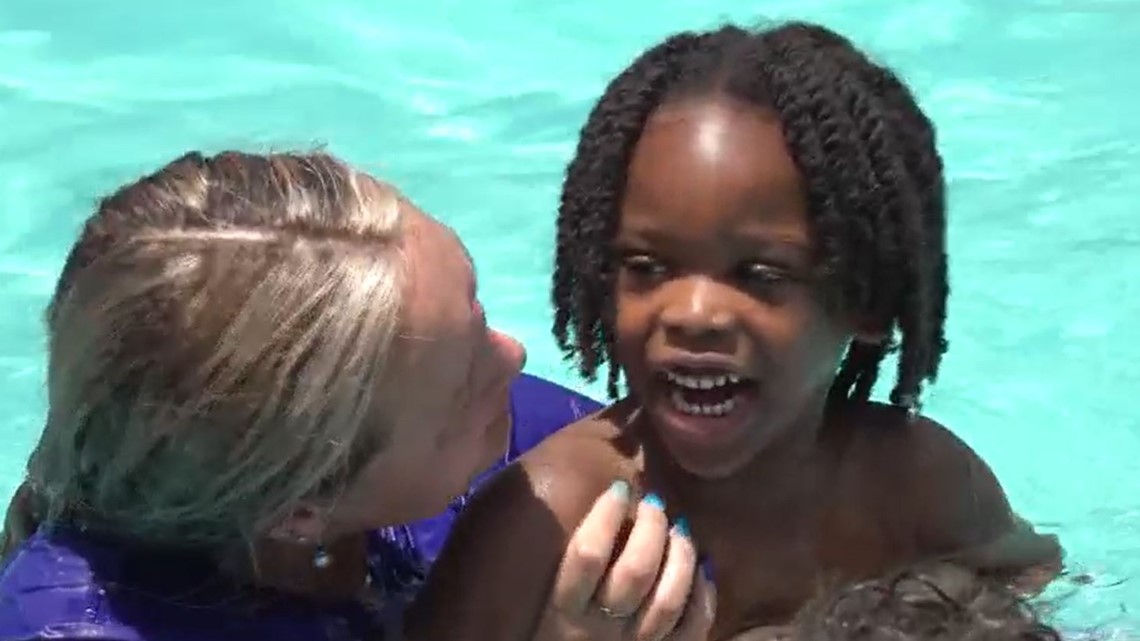 MidSouth children take part in World's Largest Swim Lesson