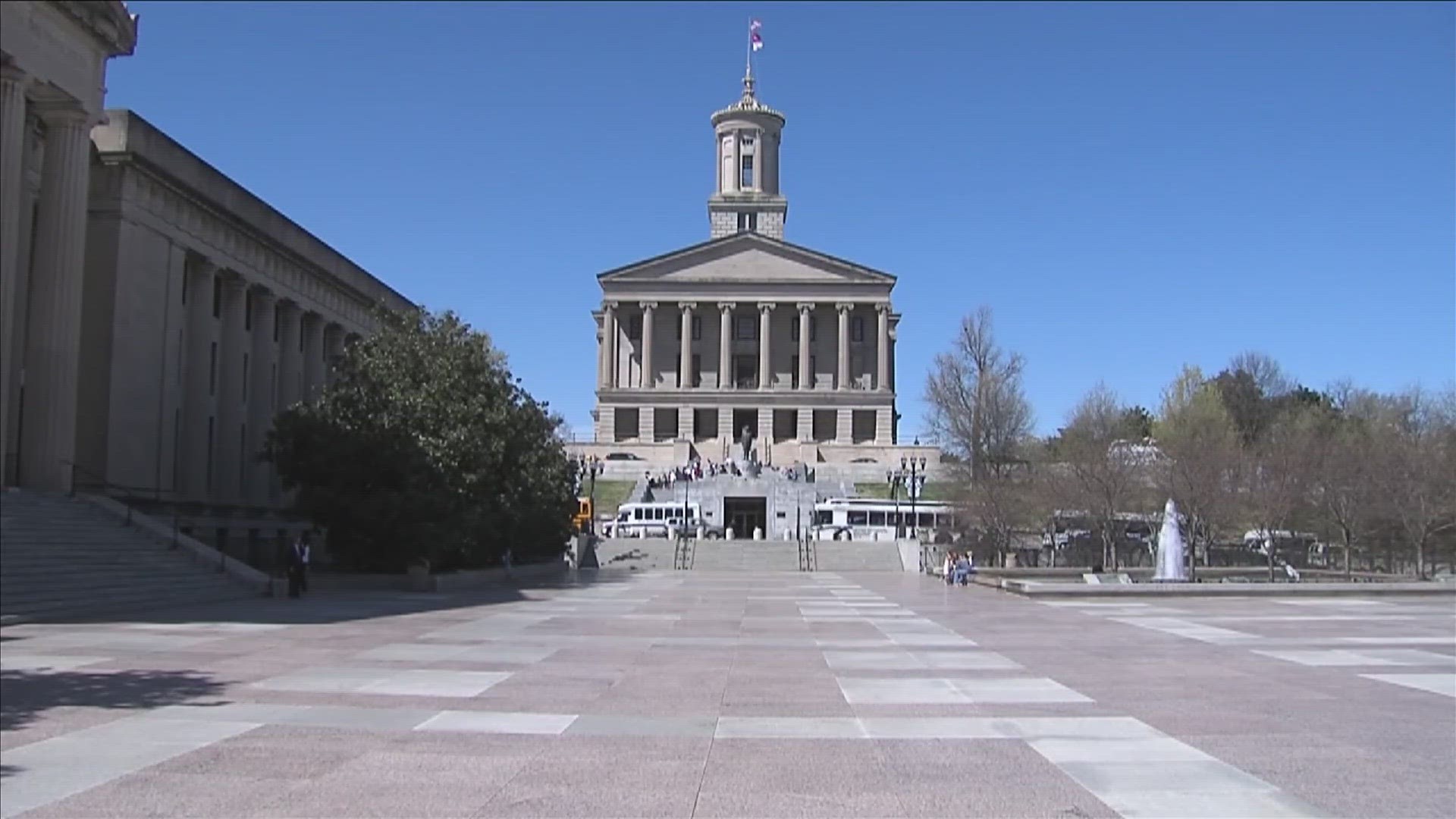 Some Tennessee lawmakers are making a push to reject more than $1.8 billion in federal funding for education in the state.