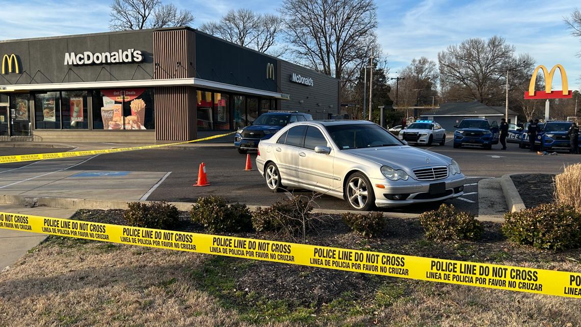 Man in critical condition after shooting near East Memphis McDonald's, teen charged