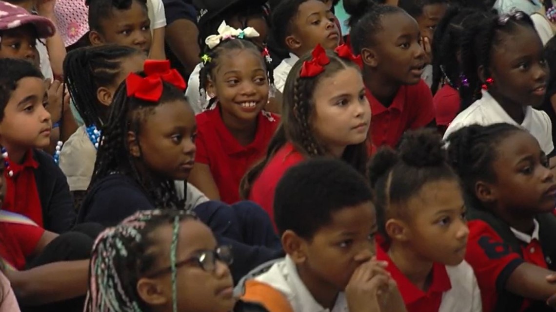 Children across Mid-South take part in Read for the Record Day - Vimarsana News