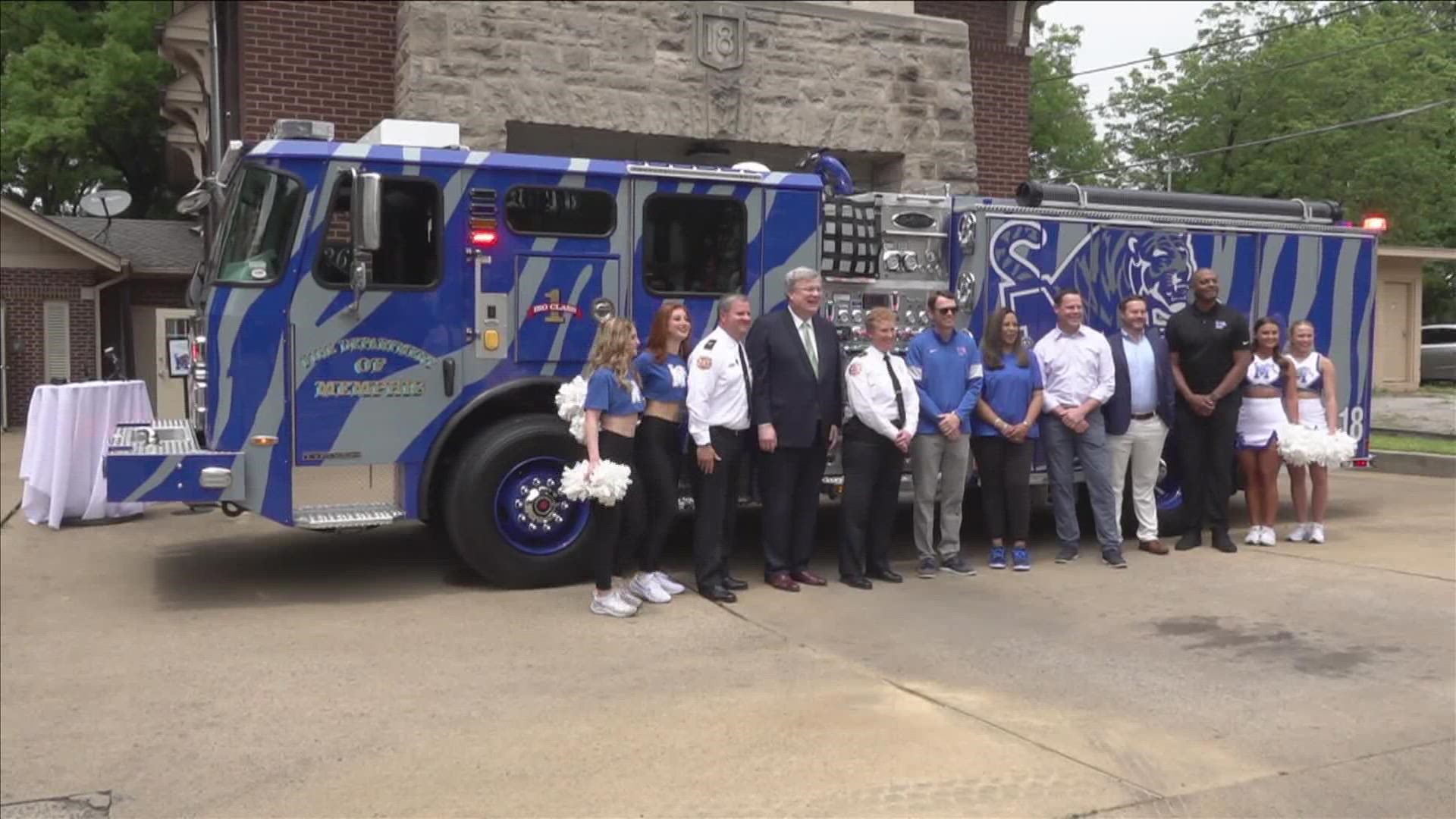 Monday, Mayor Jim Strickland, Memphis Tigers head basketball coach Penny Hardaway, and Fire Chief Gina Davis helped to unveil a special new truck hitting the Memphis