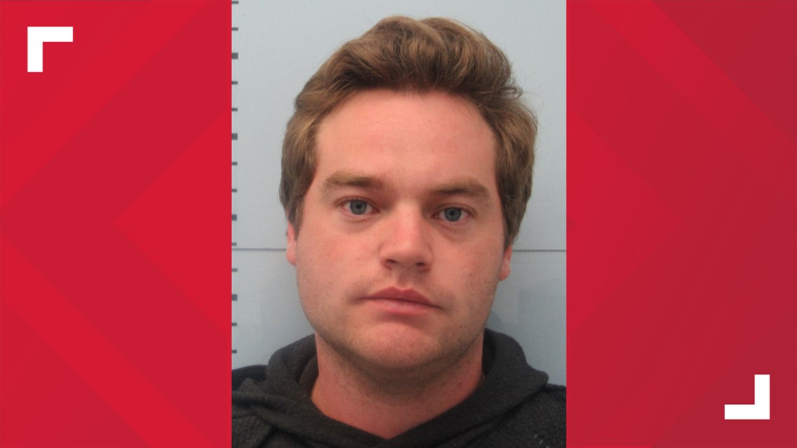 Missouri man accused of calling bomb threat to Oxford business